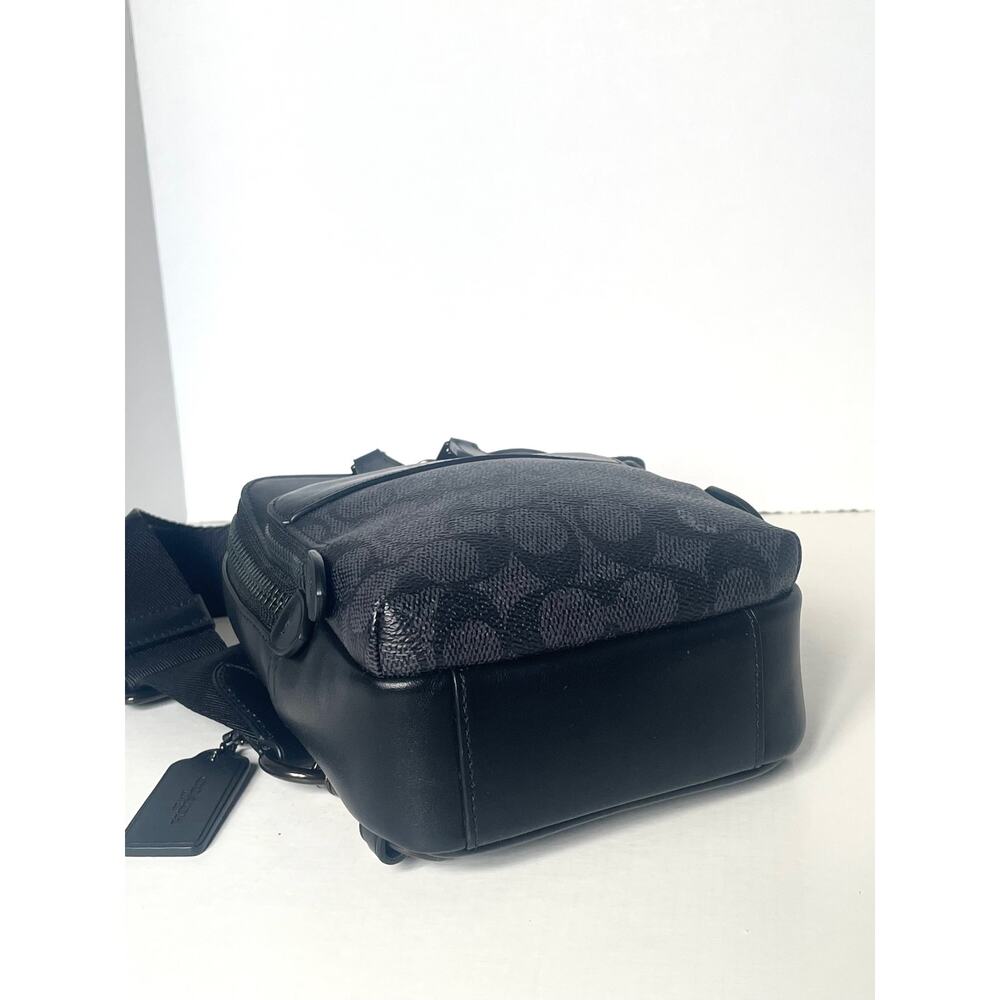 Coach Gotham Sling Pack 13 Signature Canvas Black Leather CC091 Bag - Picture 7 of 16